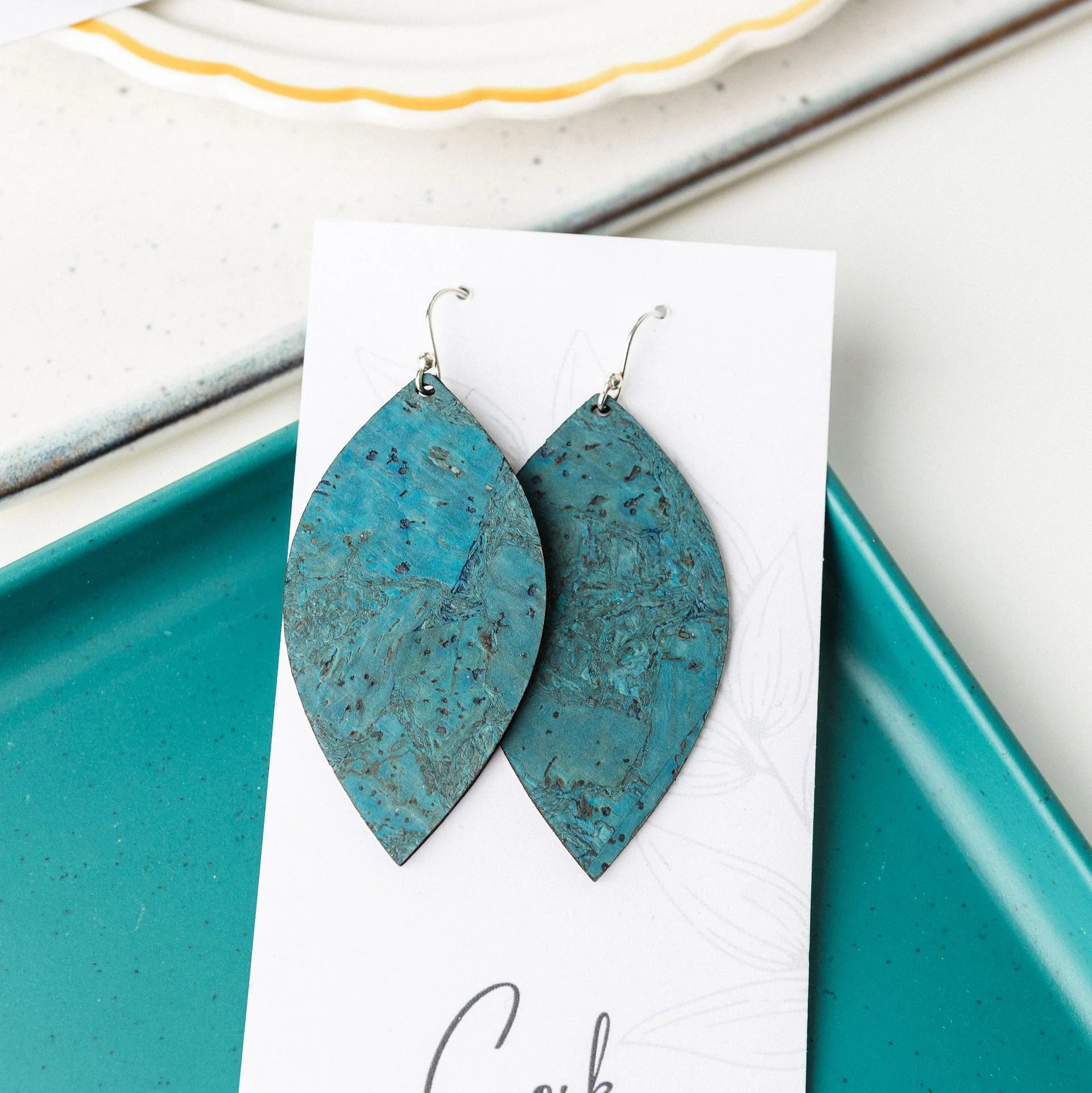 Cork Earrings - Large Leaf
