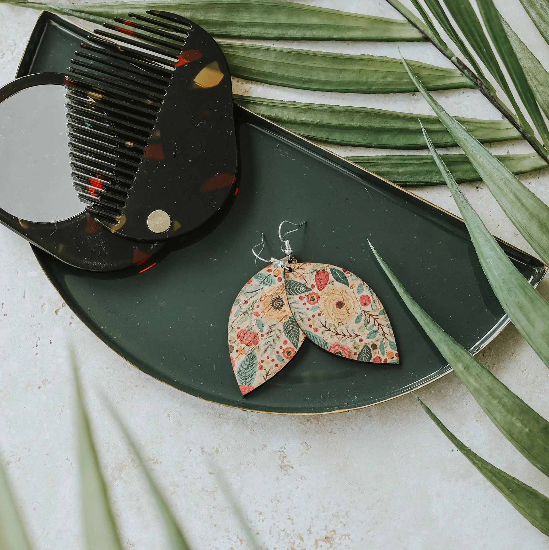 Cork Earrings - Large Leaf