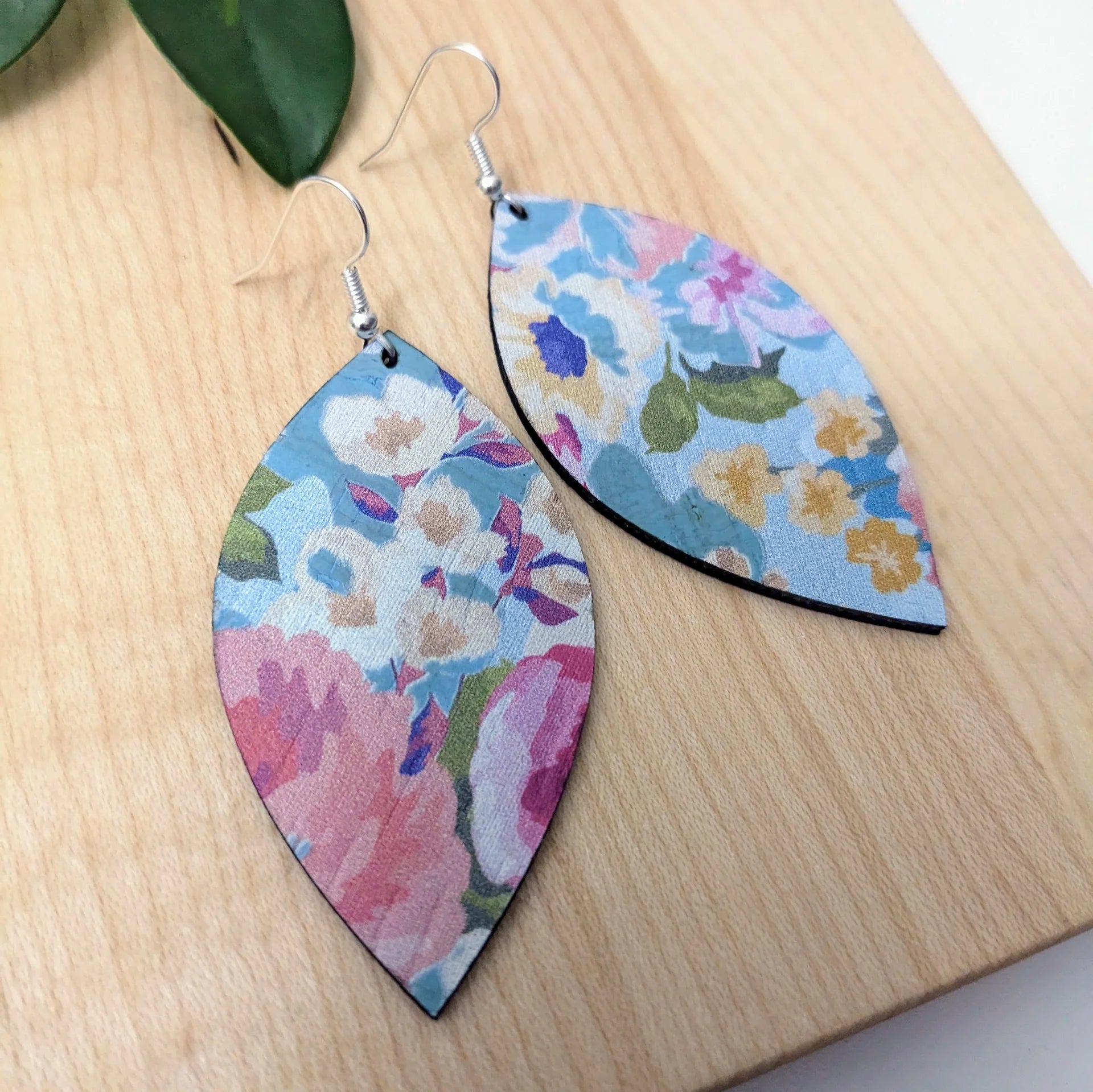 Cork Earrings - Large Leaf