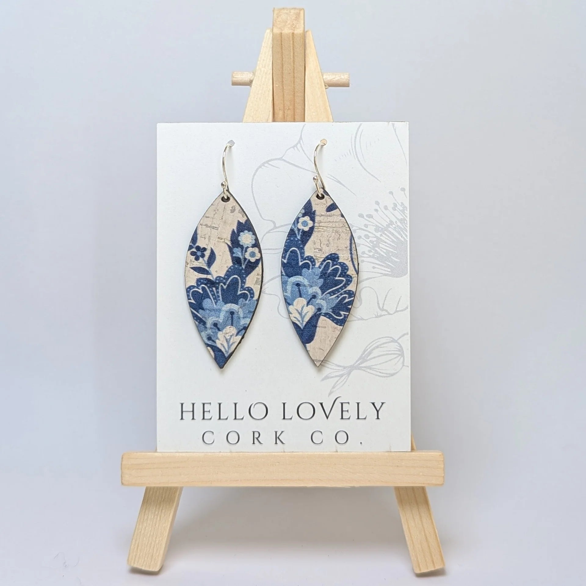 Cork Earrings - Small Leaf