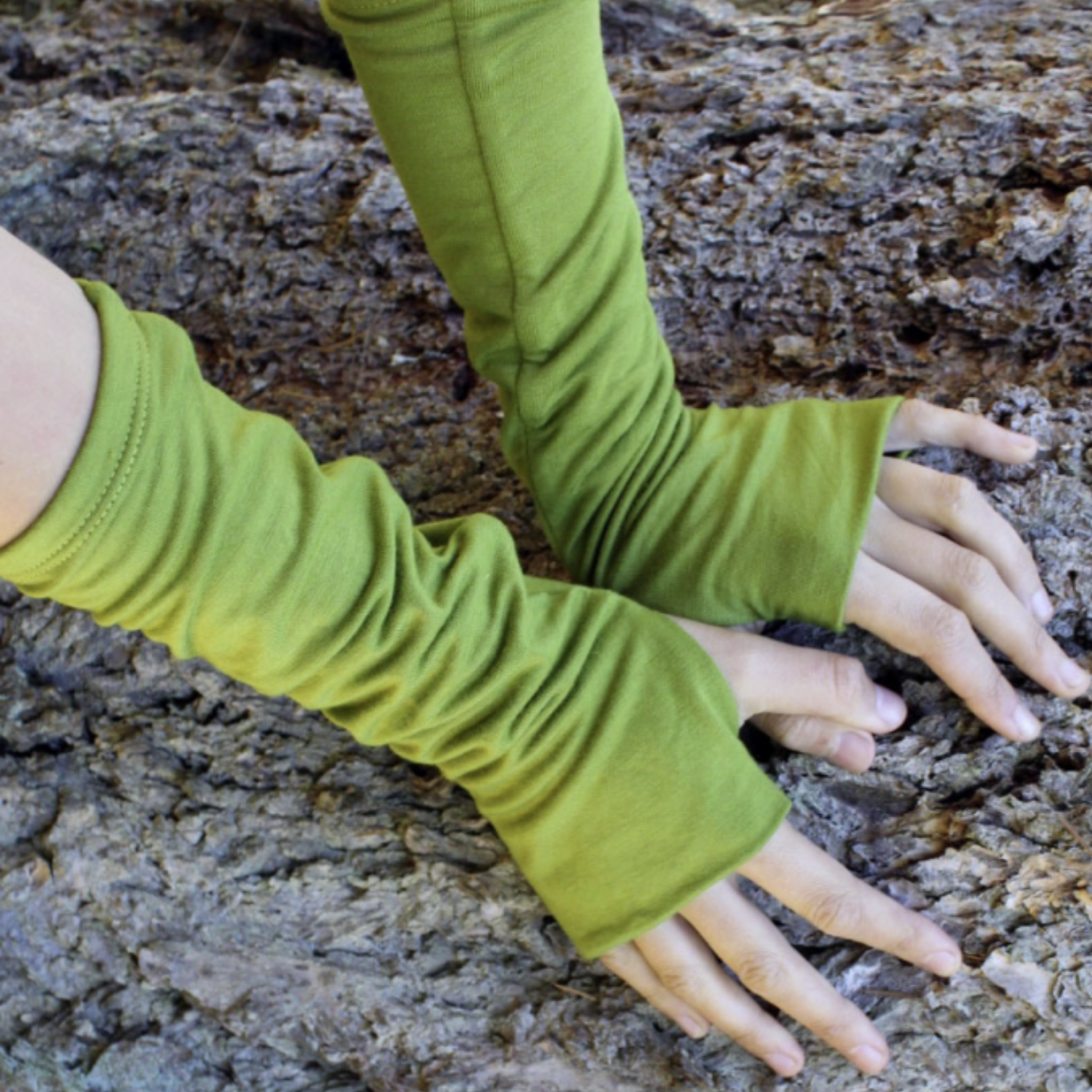 omgrown-gauntlet-gloves