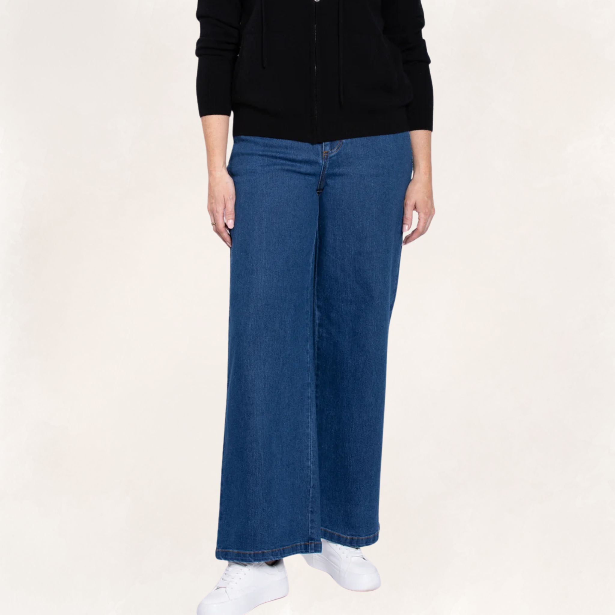Wide Leg Jeans -  Petite