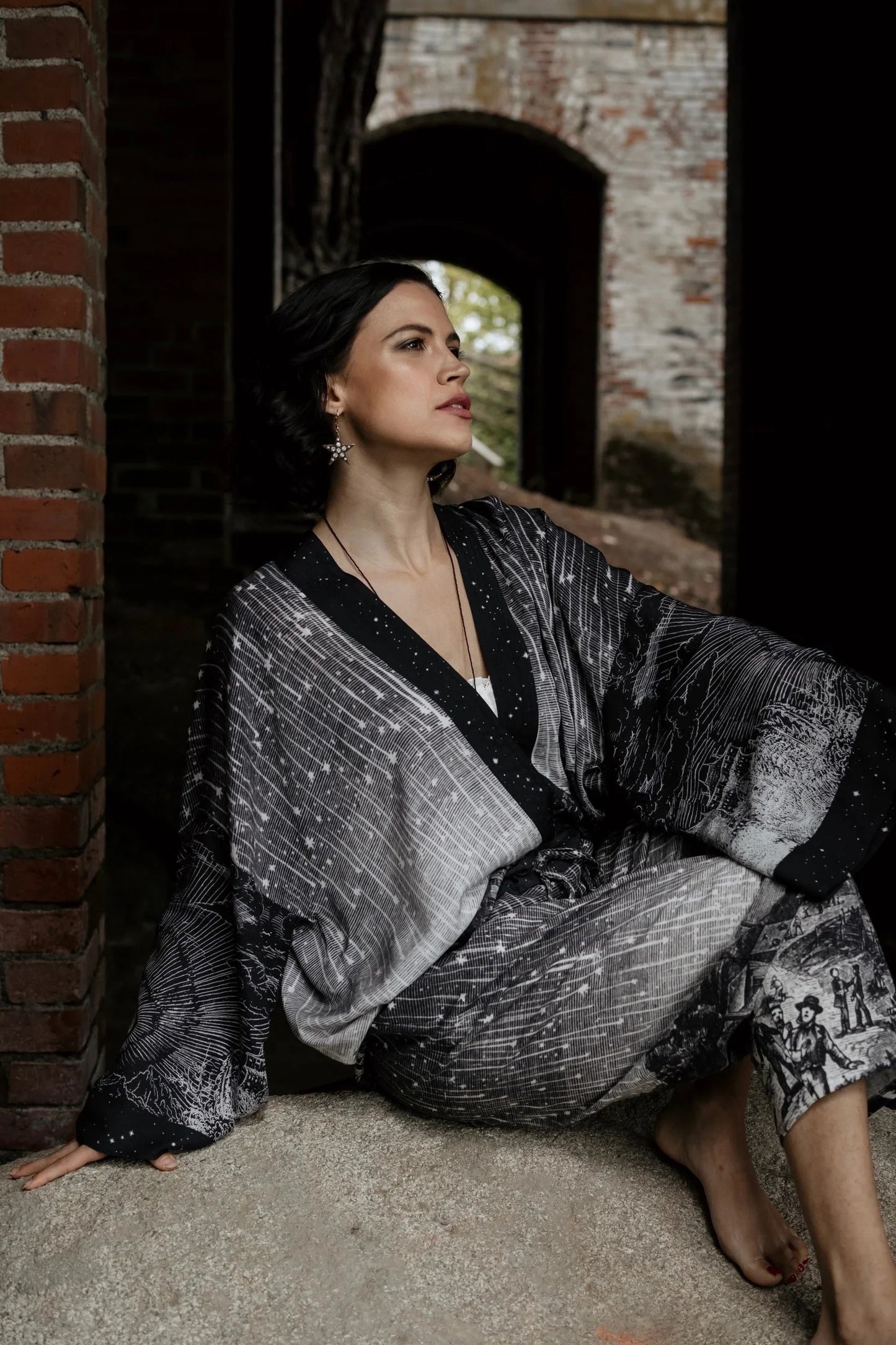 Stargazer Cropped Pixie Duster