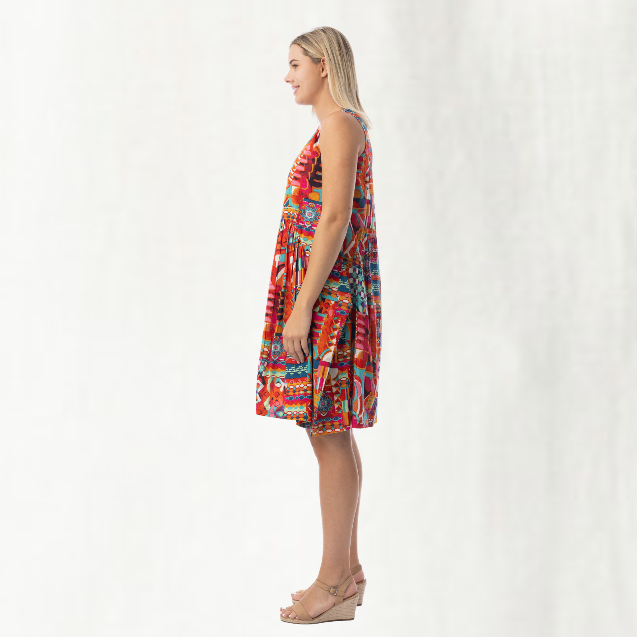 Sleeveless Knee Length Bubble Dress